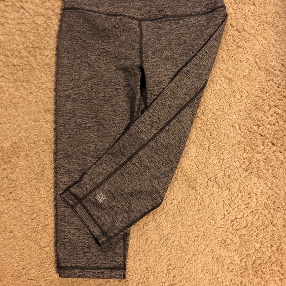 Workout leggings! - Picture 2 of 3